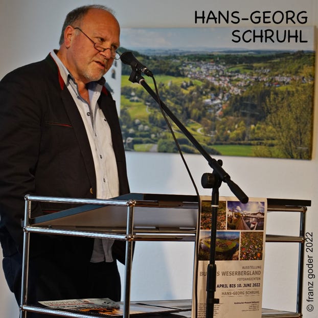 ausstellung_buntes_weserbergland_einduehrung_hans_georg_schruhl_korbmacher_museum_danhausen_foto_franz_goder